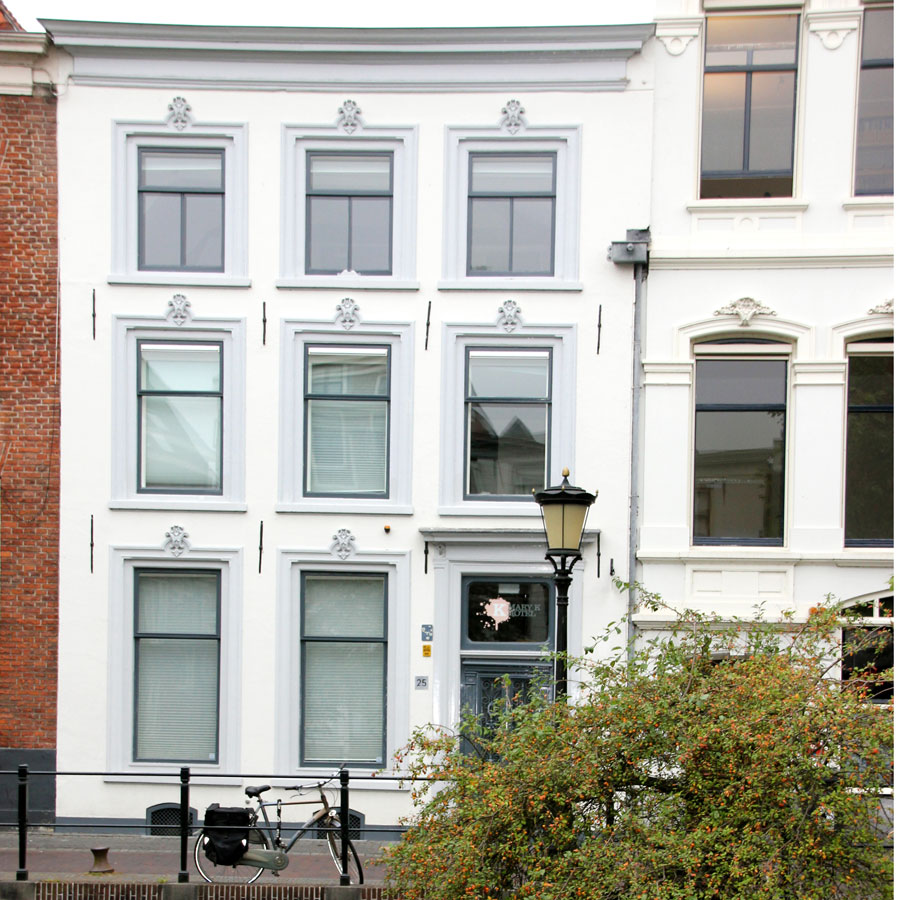 Mary K Hotel Utrecht voorkant